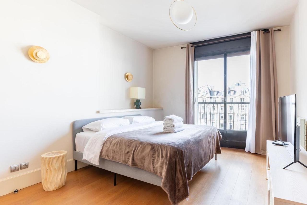 Hsh Luxury Montaigne Francois 1er Parigi